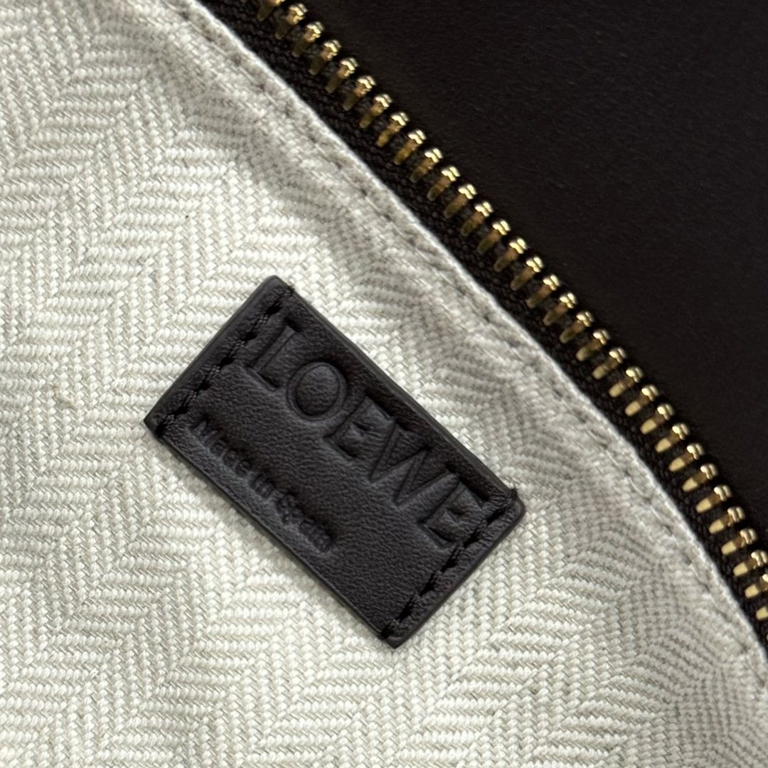 Loewe Puzzle Bags